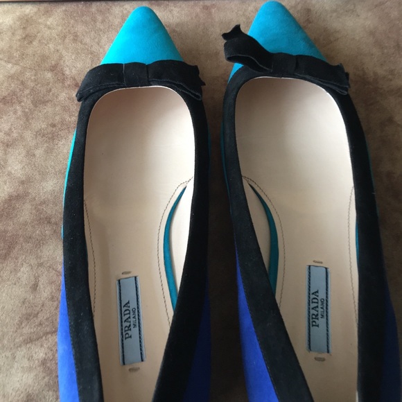 PRADA NIB RARE AUTHENTIC BLUE COLOR BLOCK DESIGN SUEDE FLATS. - Picture 3 of 13